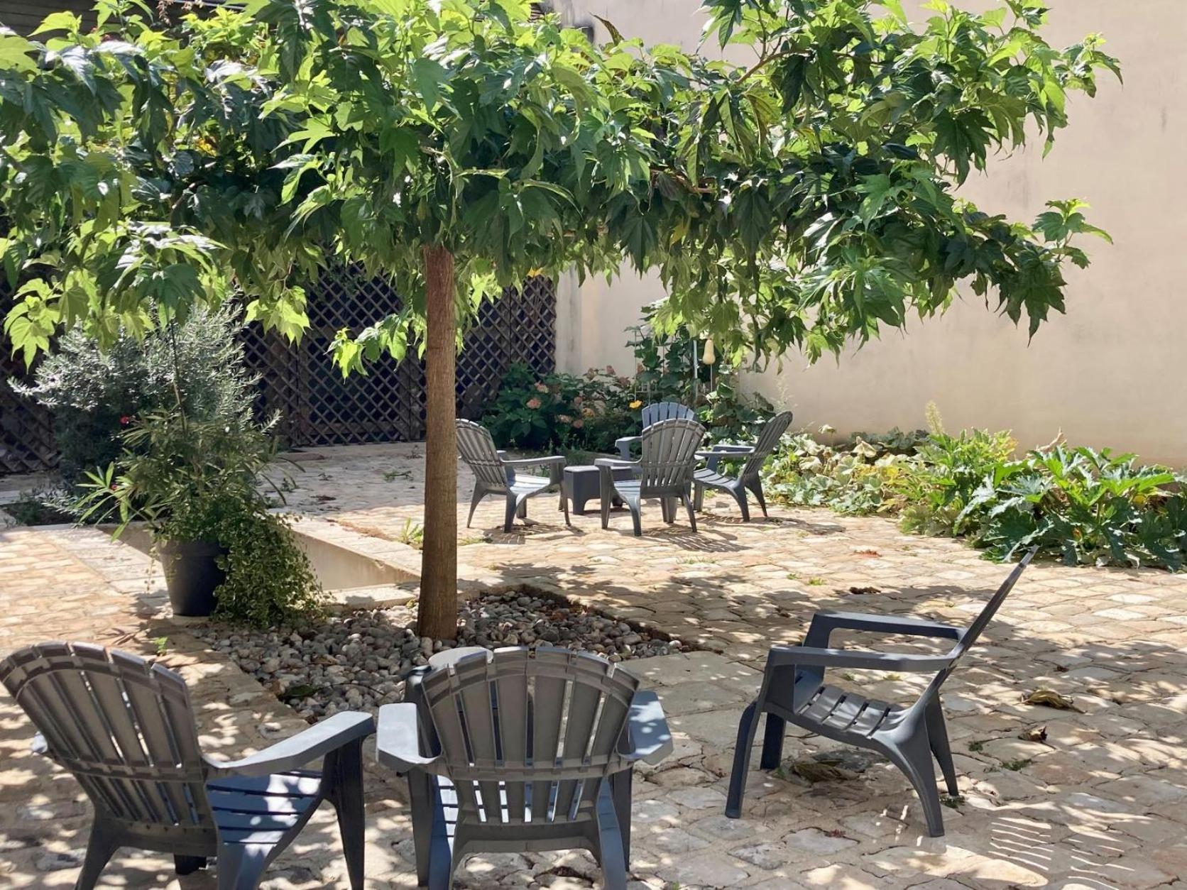 La Maison Virginie 1 A 2 Pers Charmant Hyper Centre- Cour- Parking- Linge- Fibre- Proximite Lac Canal Piscine Монтаржи Экстерьер фото